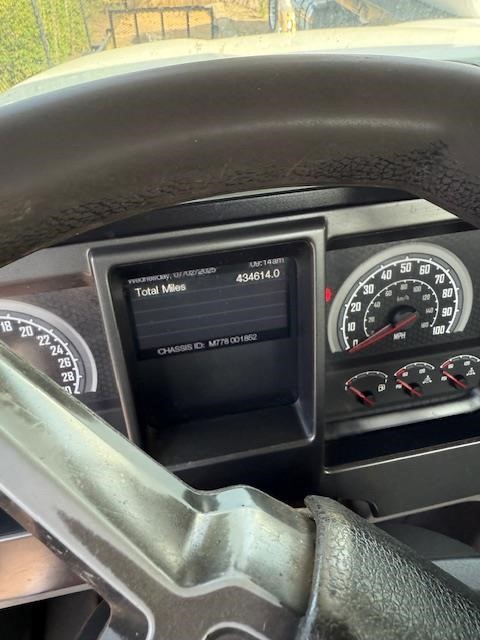 2019 MACK PINNACLE 64T - image 5 of 6