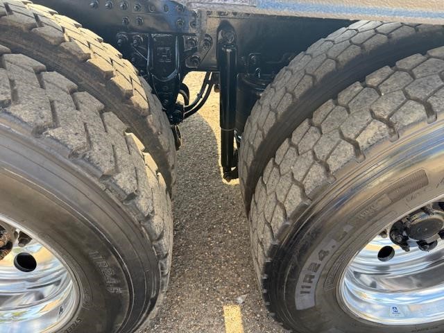 2023 MACK PINNACLE 64T - image 3 of 6