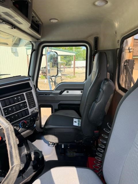 2023 MACK PINNACLE 64T - image 5 of 6