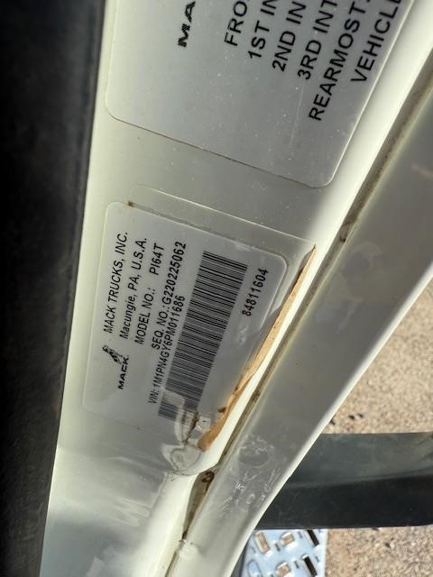 2023 MACK PINNACLE 64T - image 2 of 6