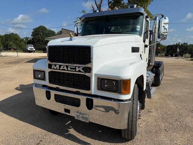 2023 MACK PINNACLE 64T - image 1 of 6