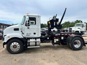 2026 MACK MD7 10003732260