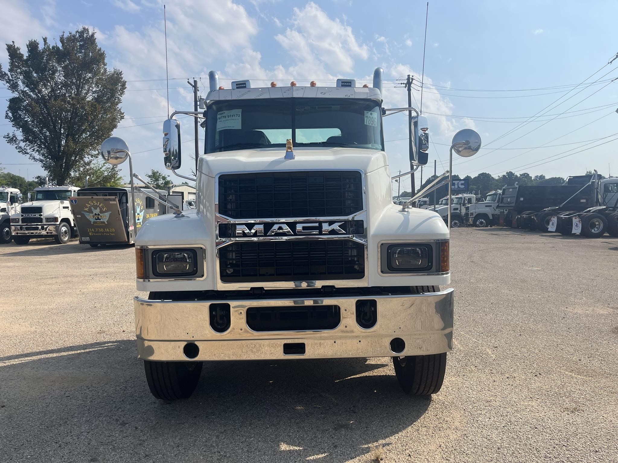 2026 MACK PINNACLE 64T - image 2 of 6