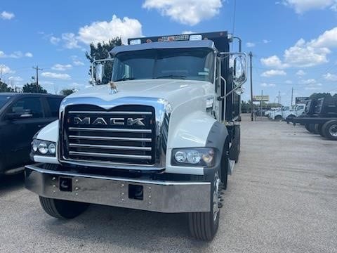 2025 MACK GRANITE 64FR - image 2 of 5