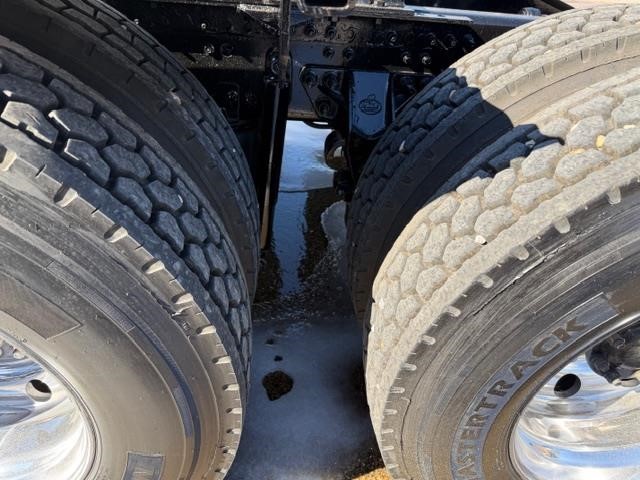 2019 Mack - image 4