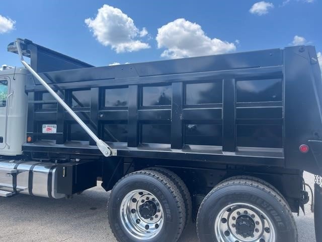 2026 Mack Granite — photo 3