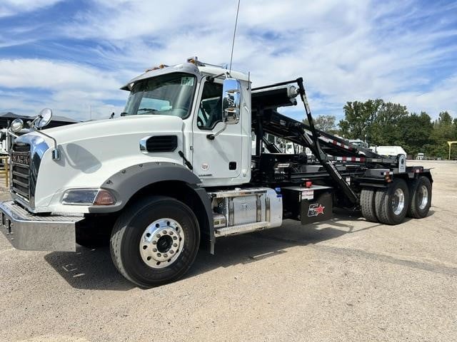 2026 Mack — photo 2