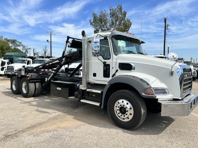2026 Mack — photo 3