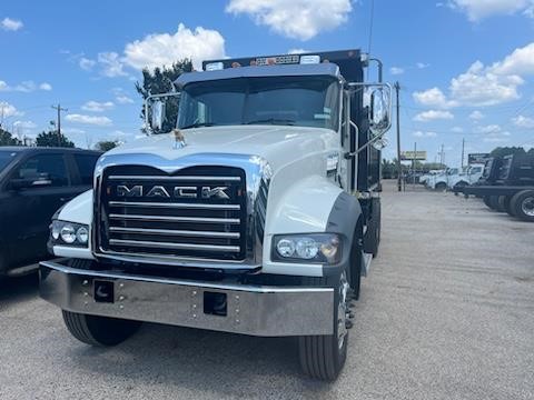 2026 Mack Granite — photo 2